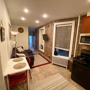 Hostel Entire In Manhattan Near Times Square, New York