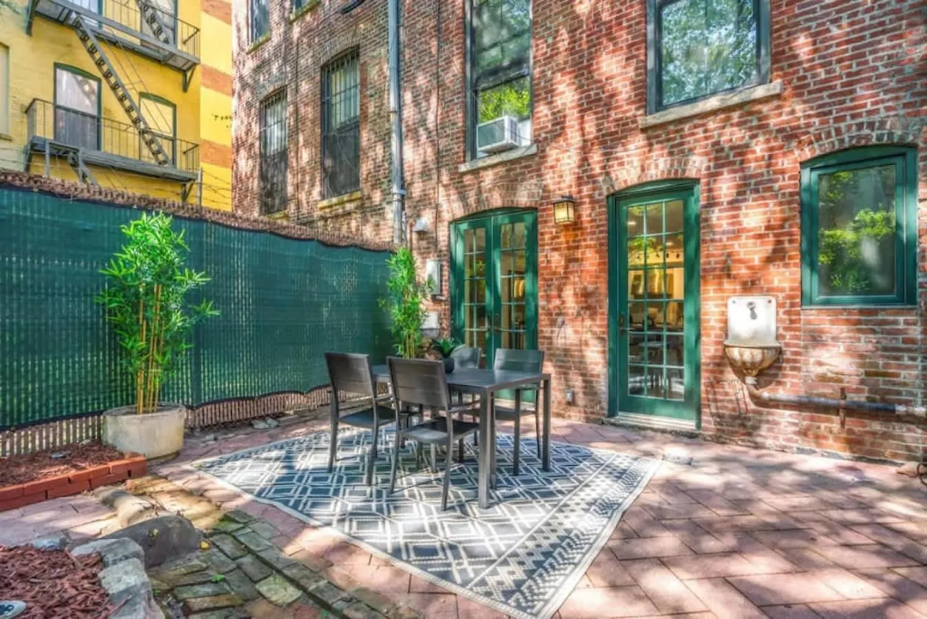 Villa Newly Renovated 2Br With Rare Private Backyard & Bbq à New York États-Unis